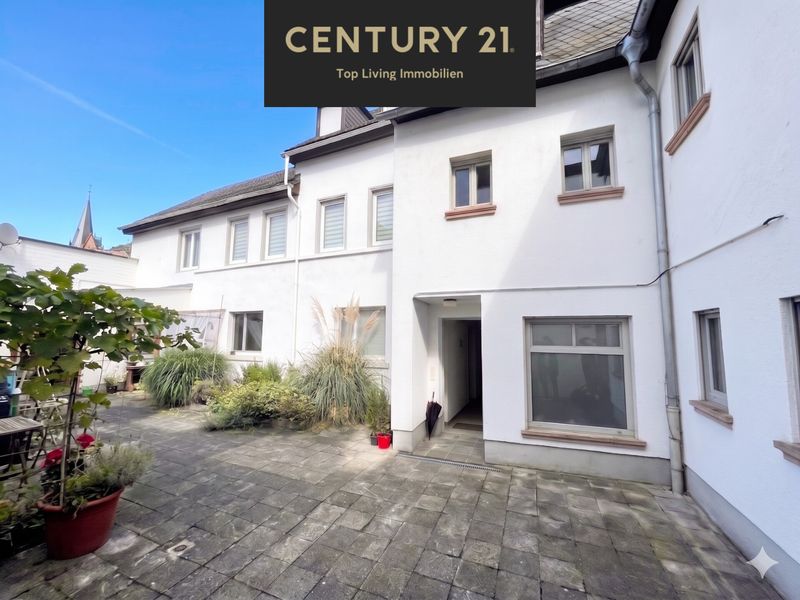 Ihr neues Zuhause in Hochheim: 3 Zimmer, sofort frei ab 01. November
